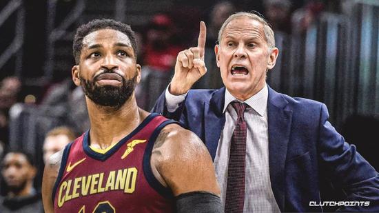 球队内部矛盾曝光,教练团队需进行沟通 球队内部矛盾曝光,教练团队需进行沟通