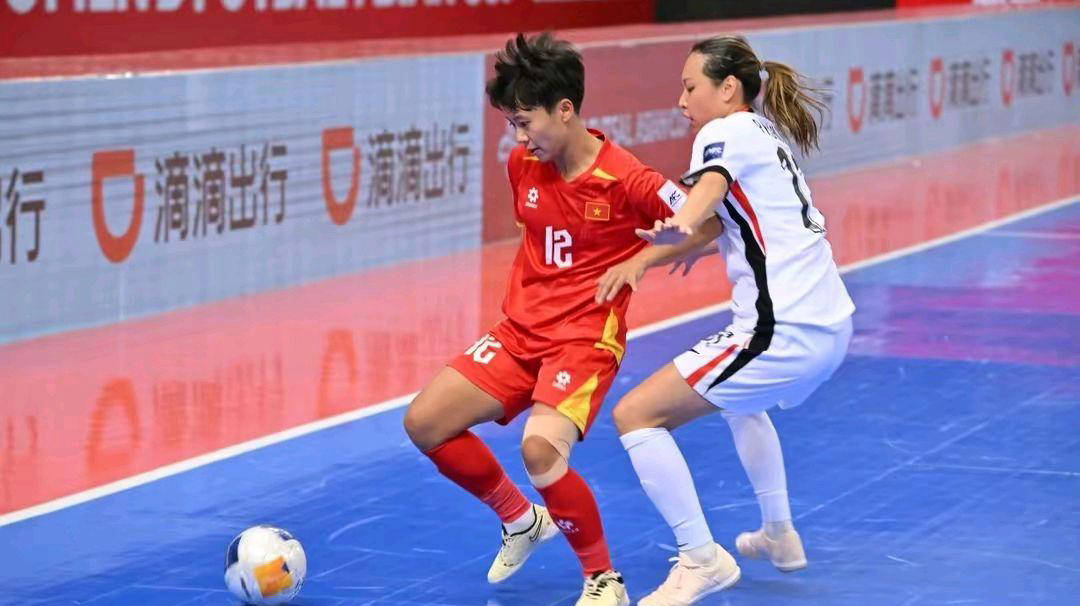 关于女足赛场精彩纷呈，角逐激烈刺激的信息