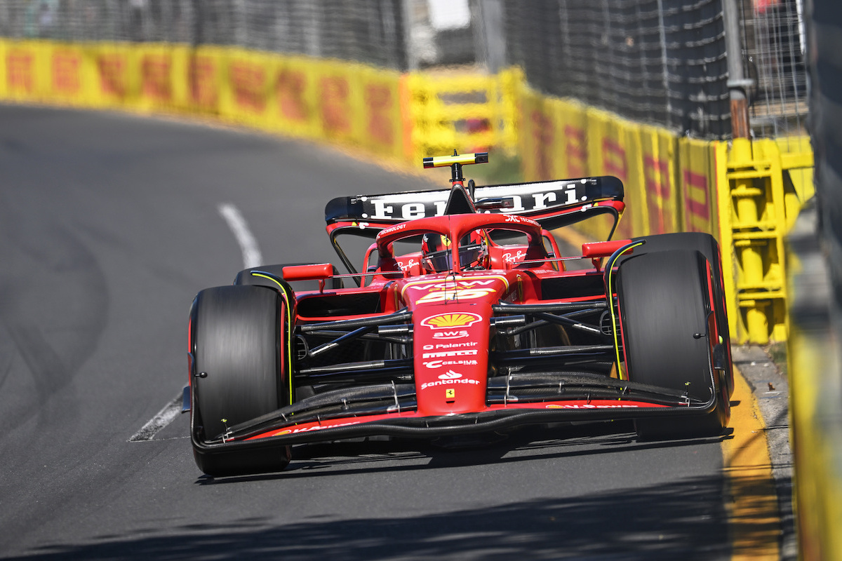 哈斯车队鏖战红牛车队，佩雷兹高光表现