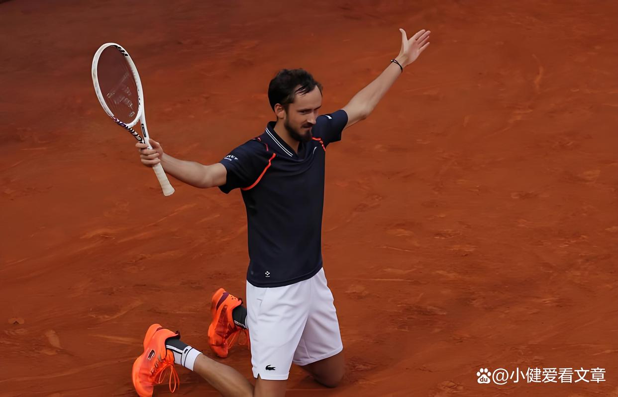 年终总决赛绝杀法网,梅德韦杰夫刷新纪录 年终总决赛绝杀法网,梅德韦杰夫刷新纪录