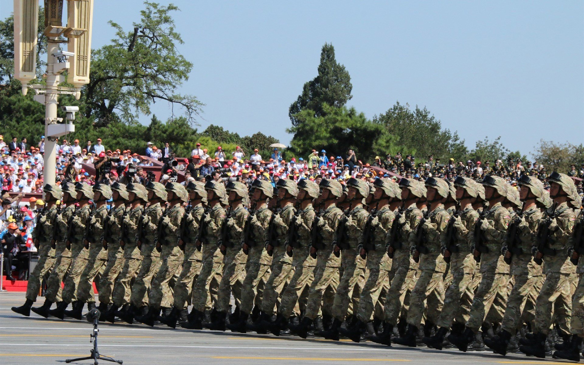 赖斯成宴，当尼斯稻香驯服玻利维亚高原雄鹰