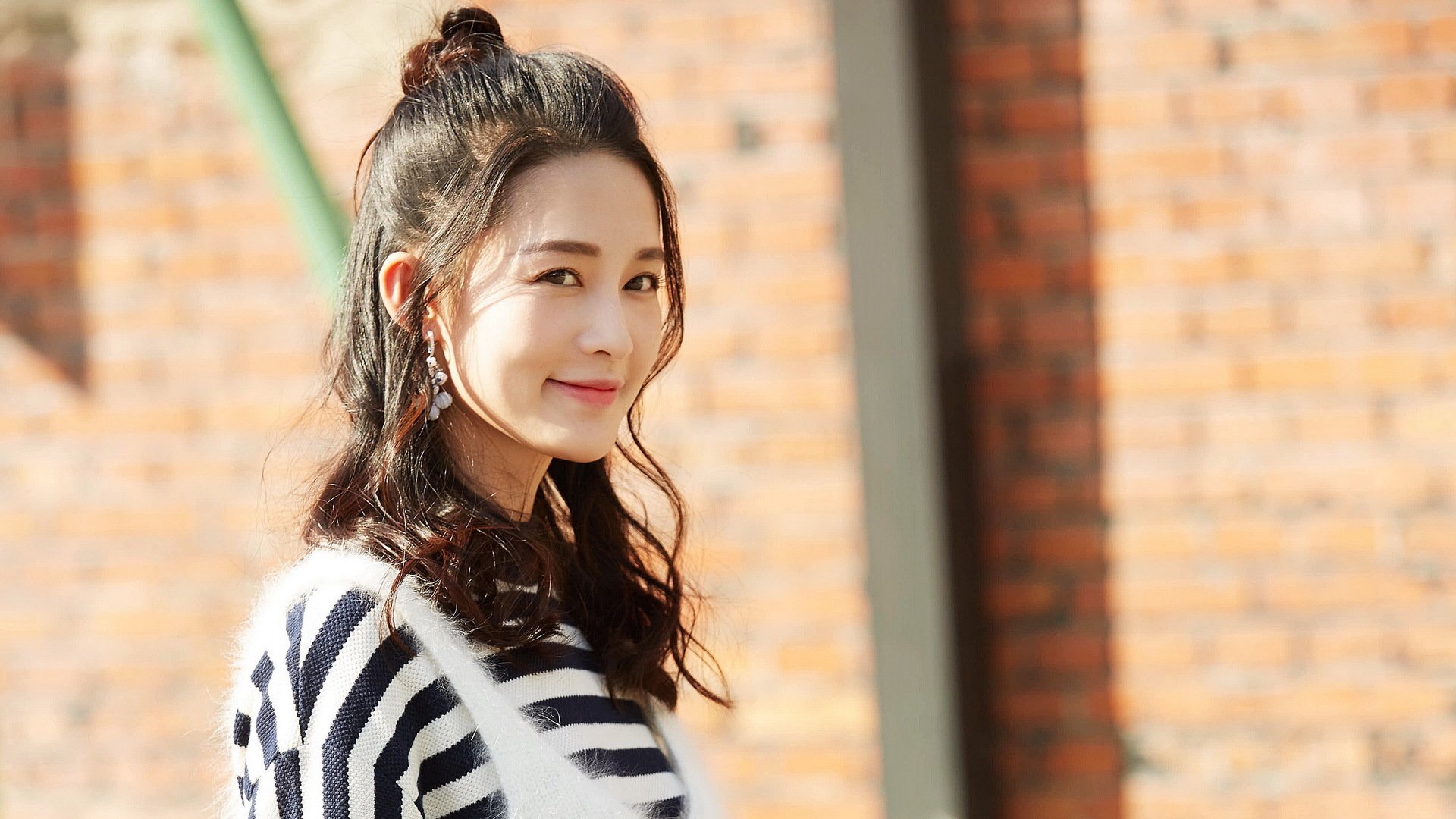 红龙守护神，迪巴拉战袍加身，铸就英伦铁血新传奇