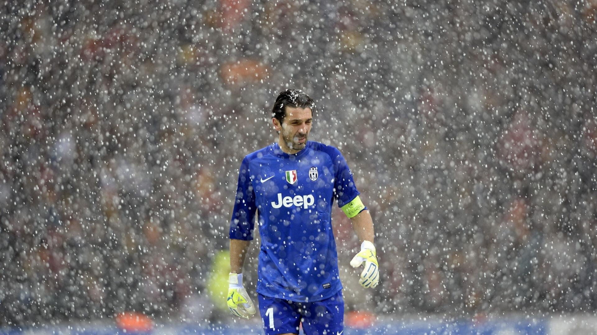 唯一性的双重奏，广厦队掀翻尼克斯，詹姆斯美加墨世界杯接管比赛